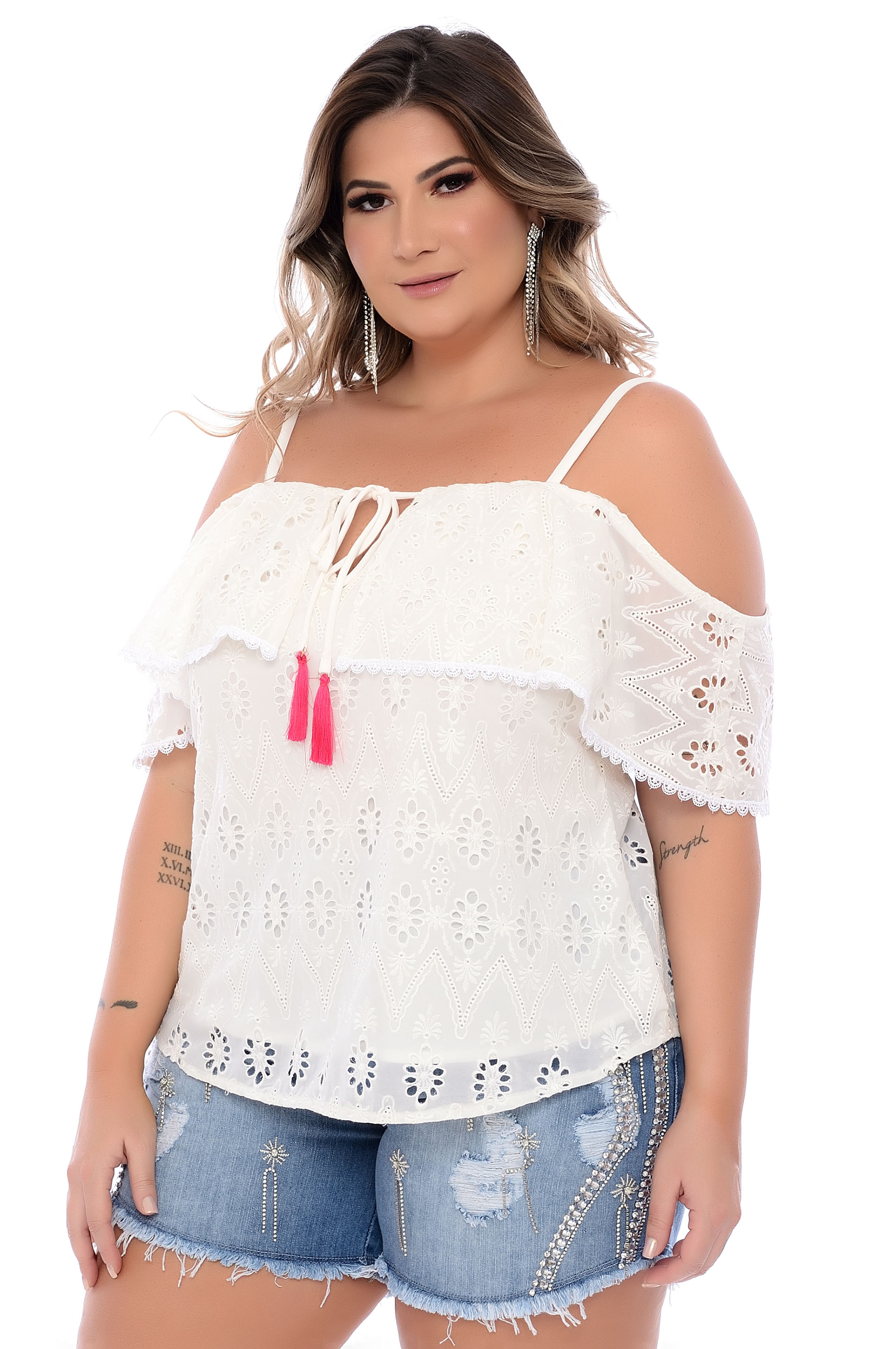 blusa de lese esta na moda