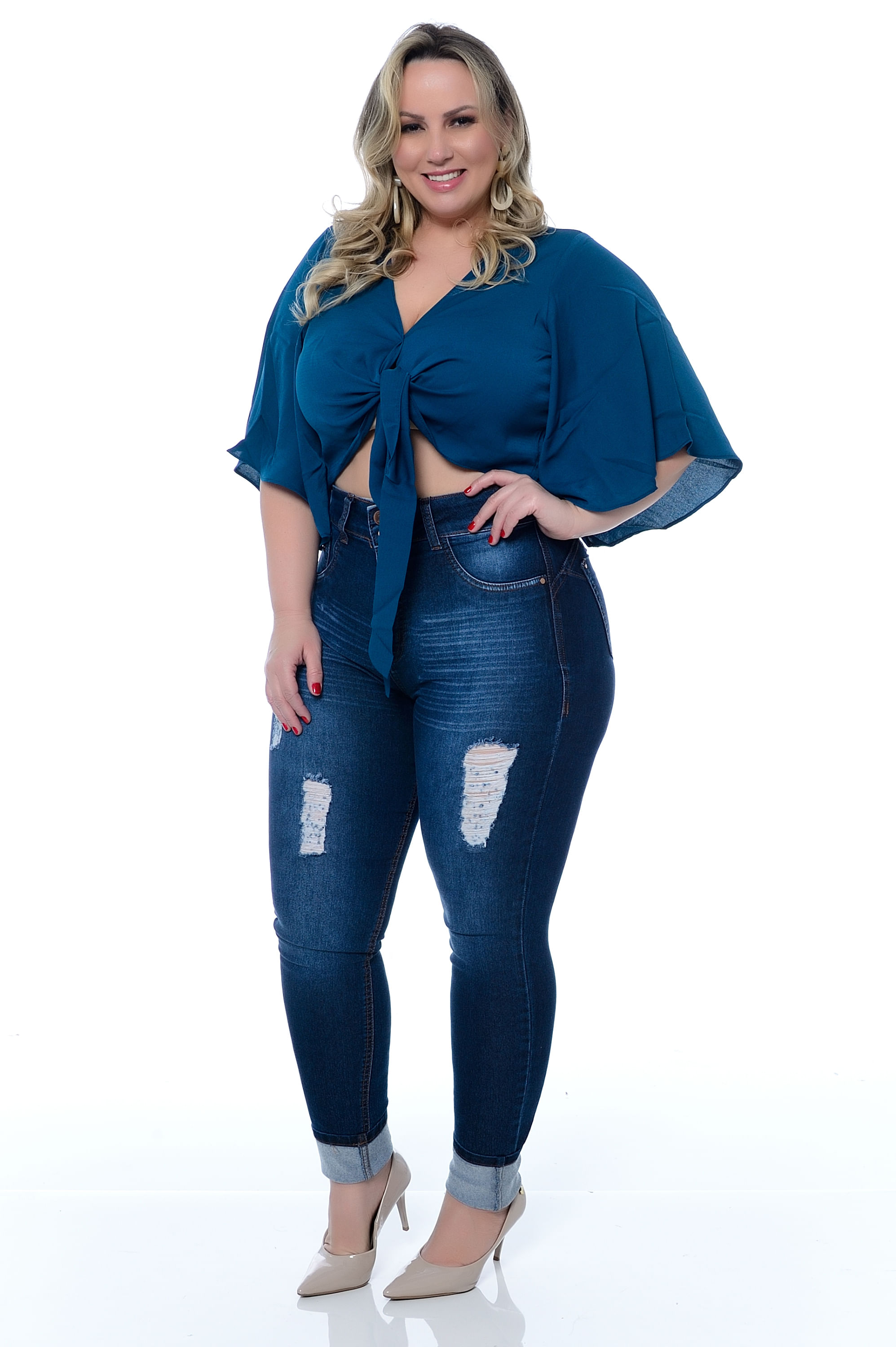 calça jeans pantalona plus size