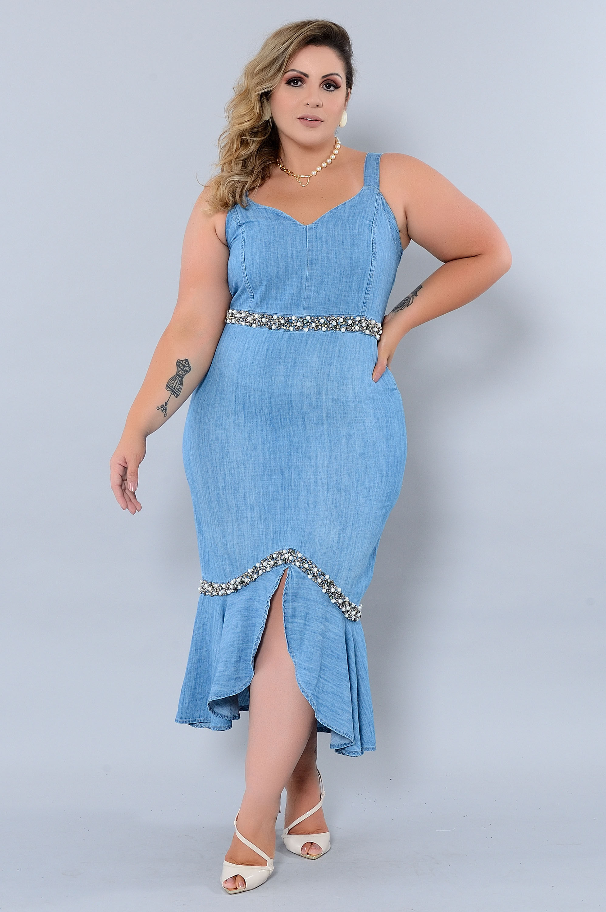 vestido jeans midi plus size