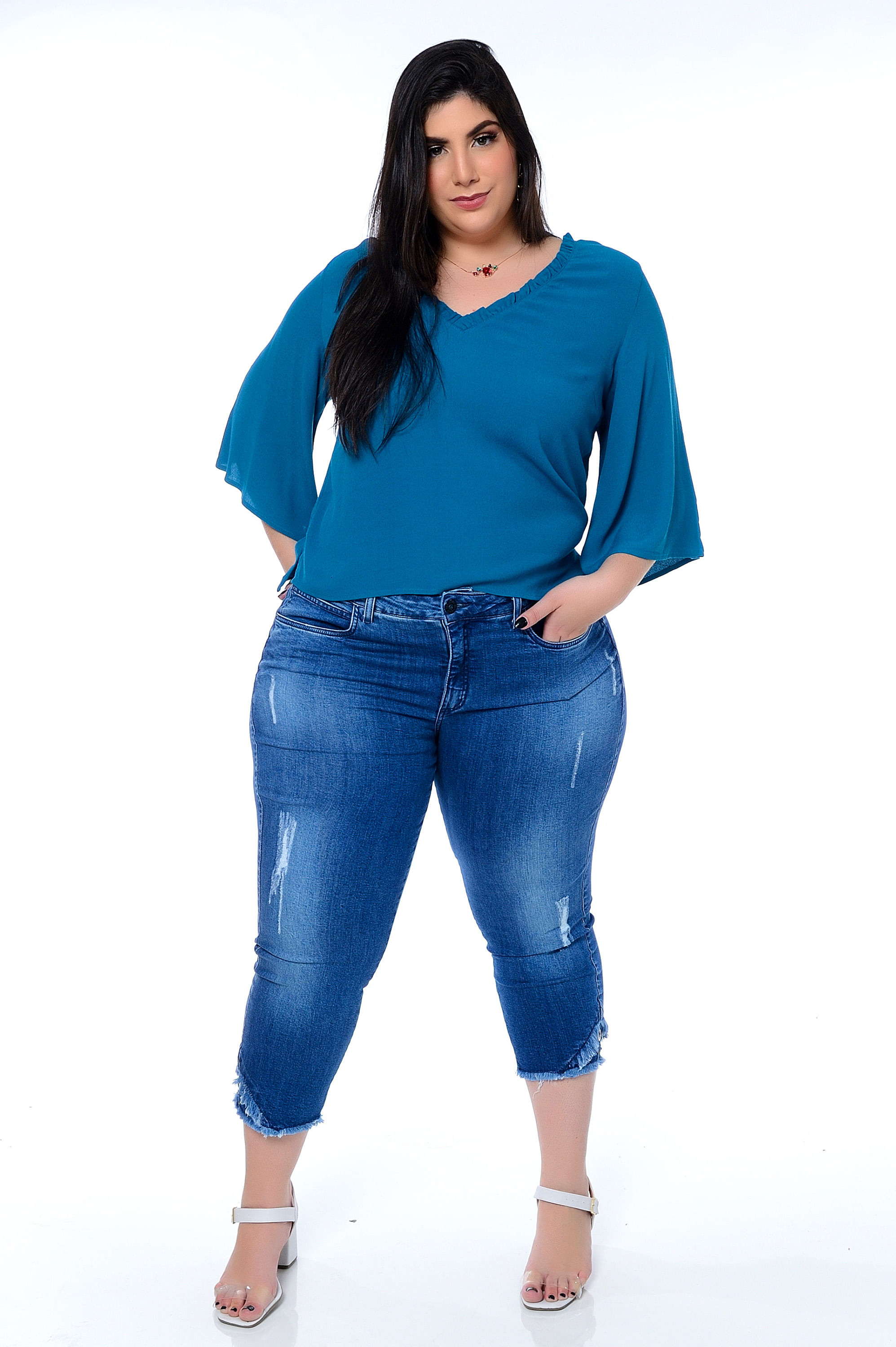 Calça Cropped Plus Size Modeladora Jeans