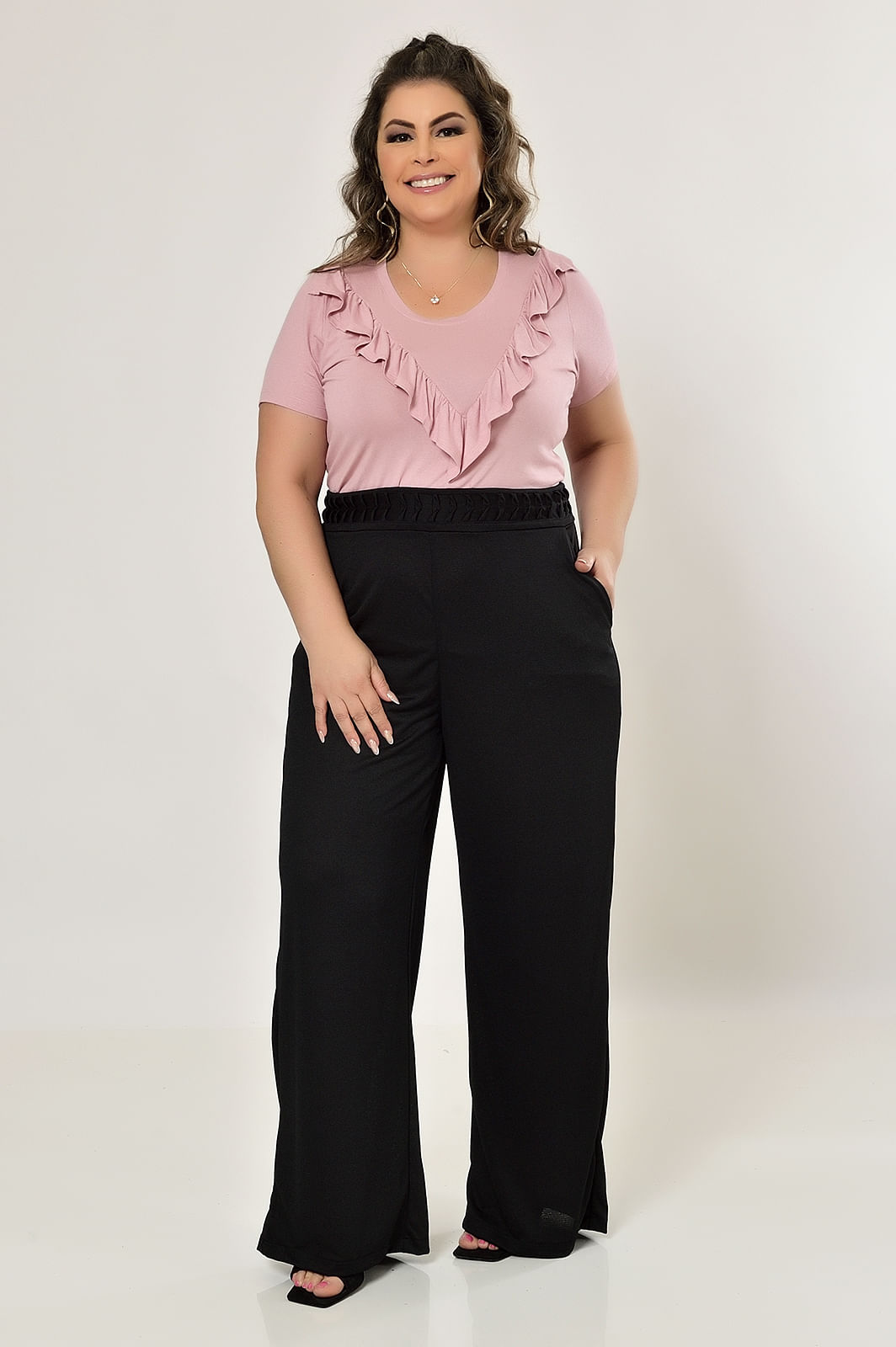 Blusa Plus Size Feminina com Babados Branca