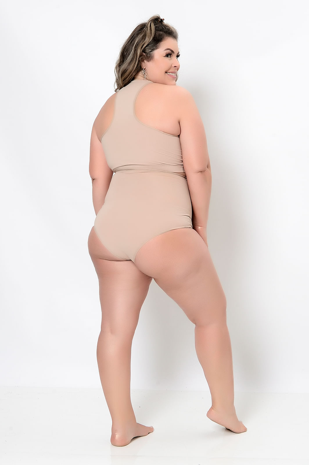 Calcinha Nude Modeladora Cós Alto Plus Size - daluzplussize