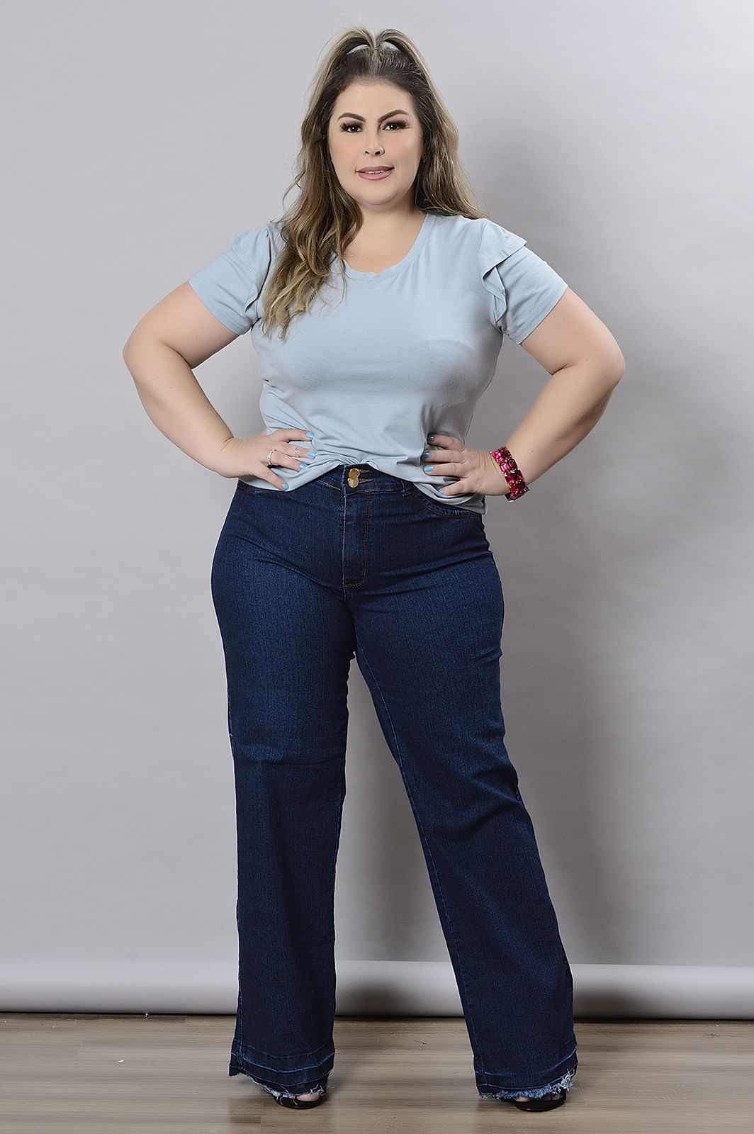 Calça Flare Jeans com Elastano Plus Size - daluzplussize